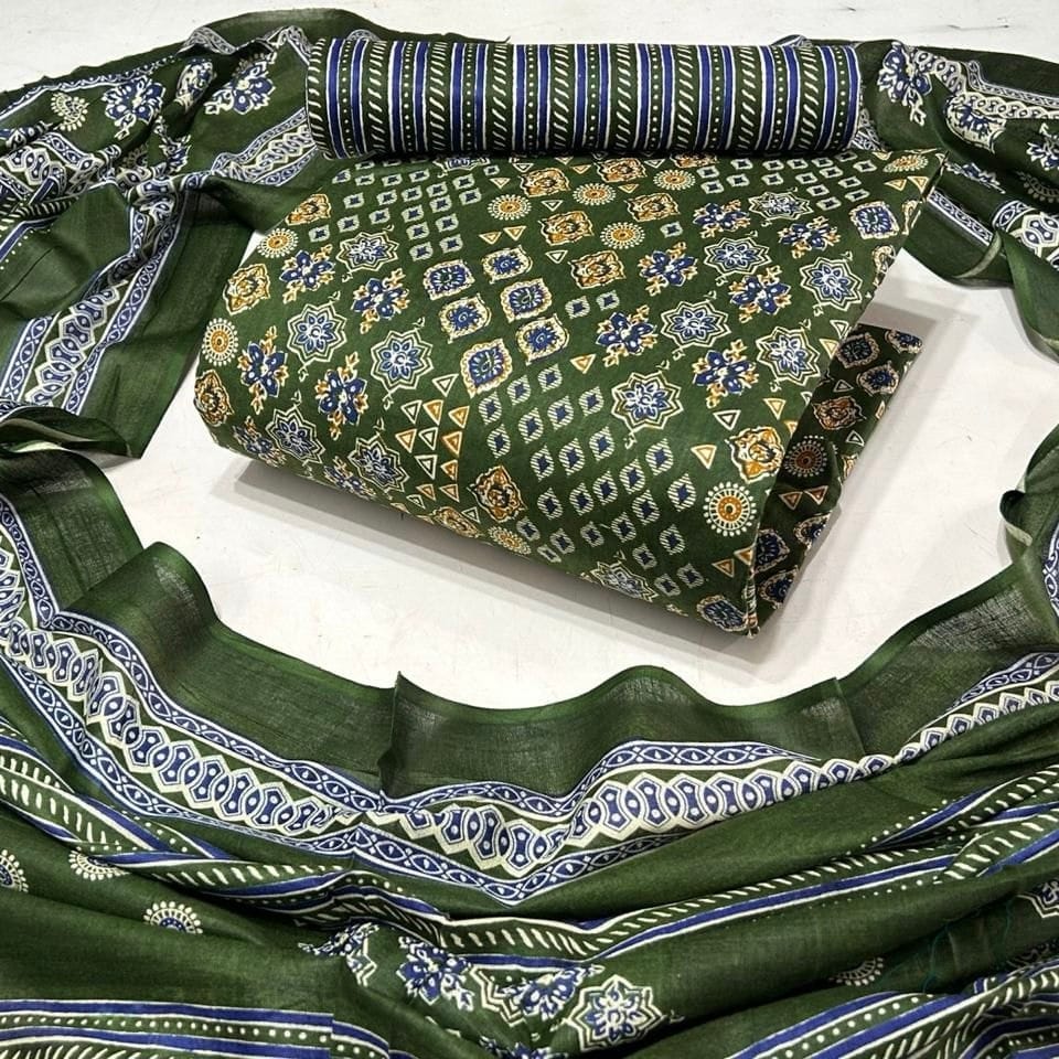 72751d0c-79db-4fa5-b60d-db07016266b9 Green small square : Sartin cotton Dress Material - Image 1