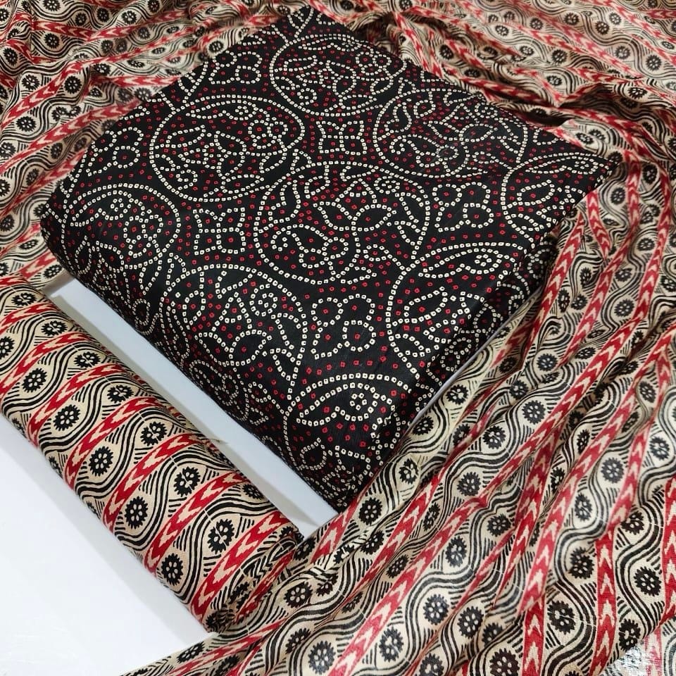 e9118aa7-2436-4a8e-a68b-c0d3b89843c4 Red and black - 3PIC Cotton dress Materia - Image 1